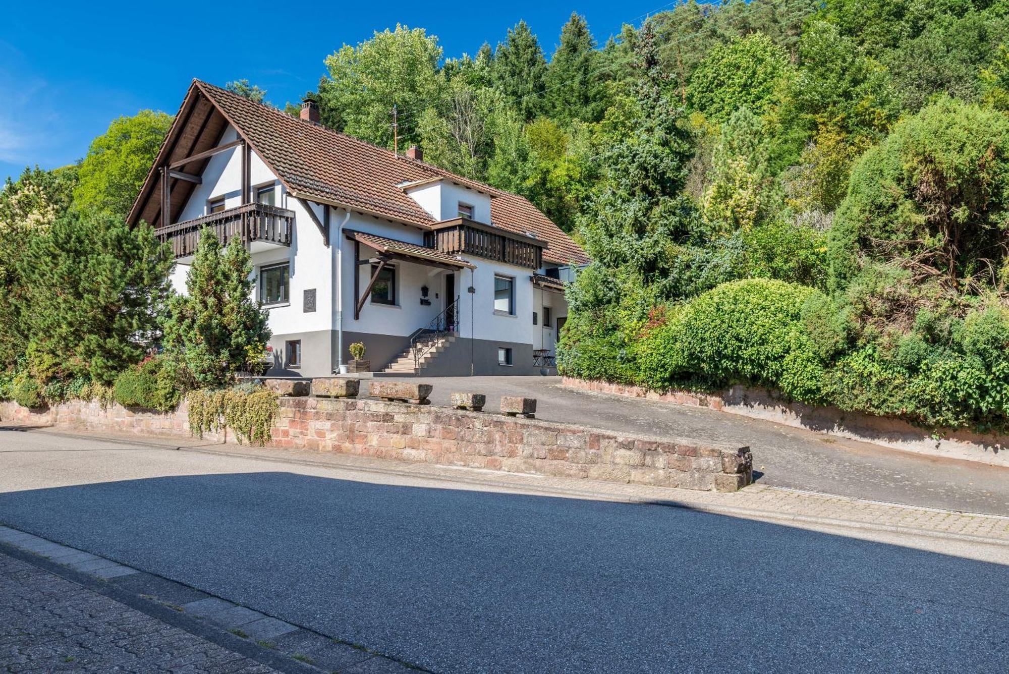 Zur Frischen Quelle Apartment